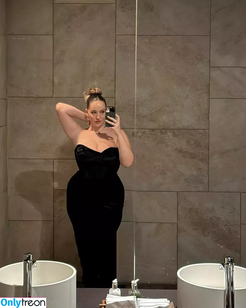 Joann Van Den Herik nude photo #0154 (Joannvdherik)