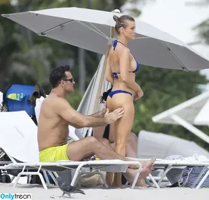 Joanna Krupa / joannakrupa nude photo #0428