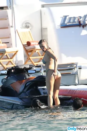 Joanna Krupa / joannakrupa nude photo #0453
