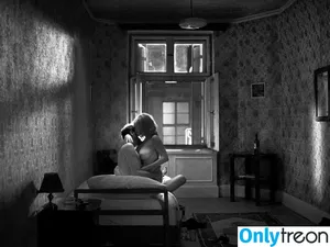 Joanna Kulig / joannakulig_official nude photo #0016