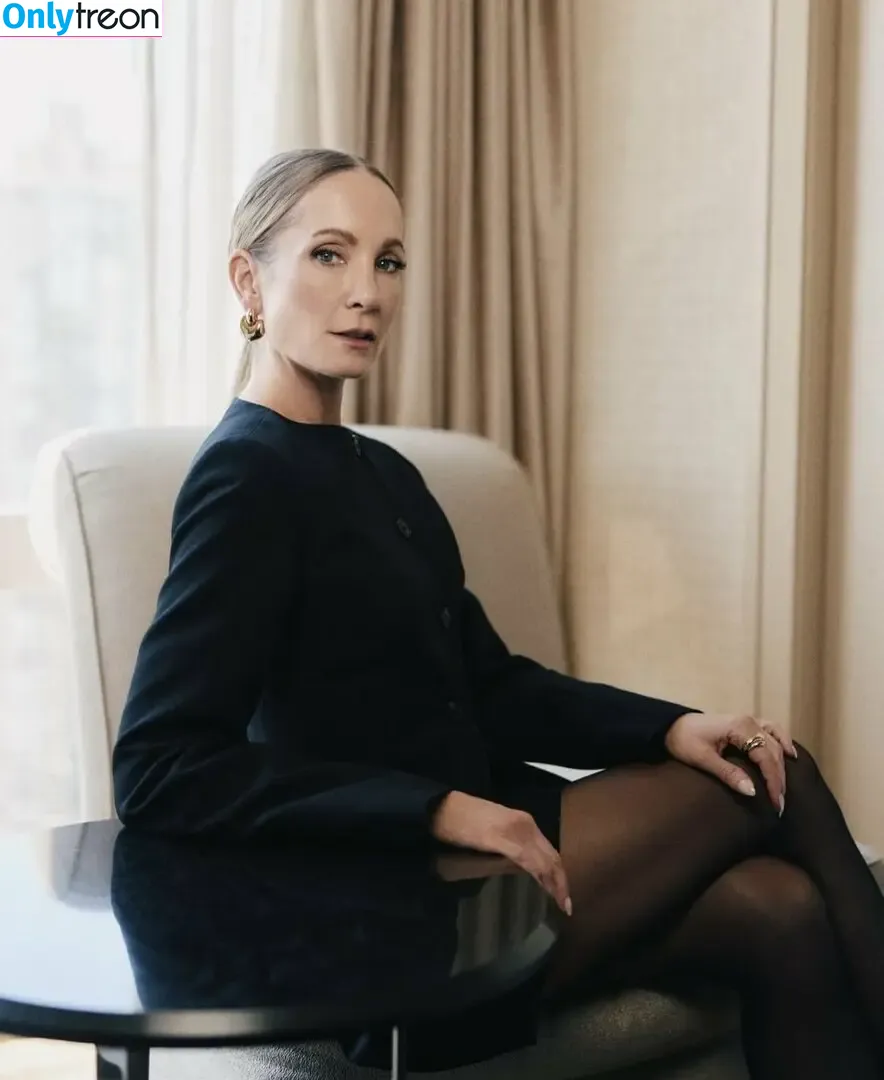 Joanne Froggatt nude photo #0080 (jofroggatt)