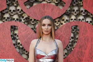 Jodie Comer / jodiemcomer nude photo #0470