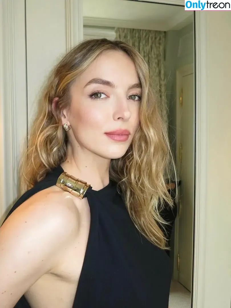 Jodie Comer nude photo #0429 (jodiemcomer)