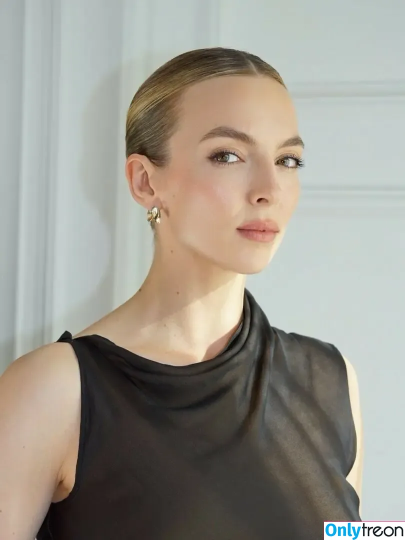 Jodie Comer nude photo #0434 (jodiemcomer)