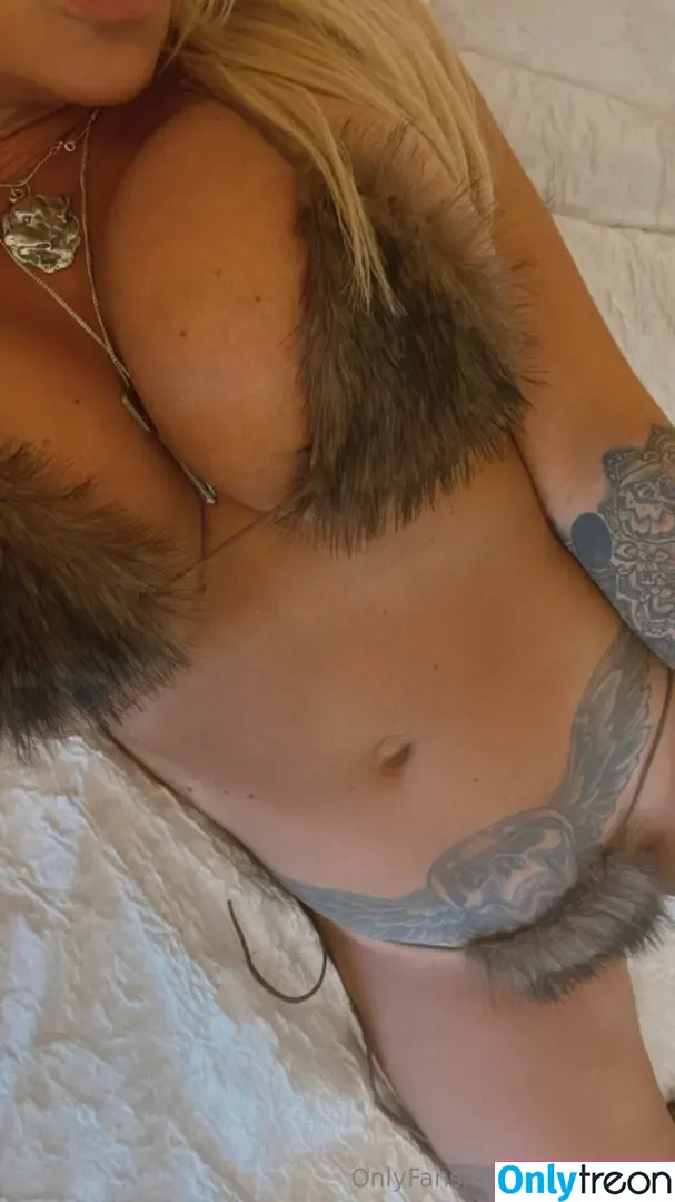 Jodie Marsh nude photo #0606 (jodiemarsh / jodiemarshtv)