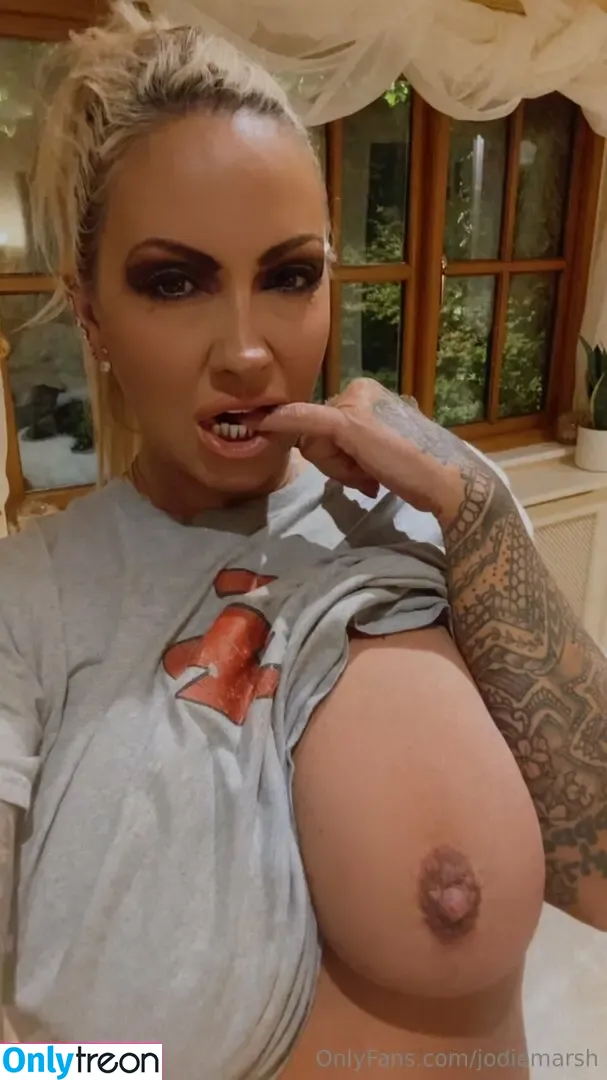 Jodie Marsh nude photo #0615 (jodiemarsh / jodiemarshtv)