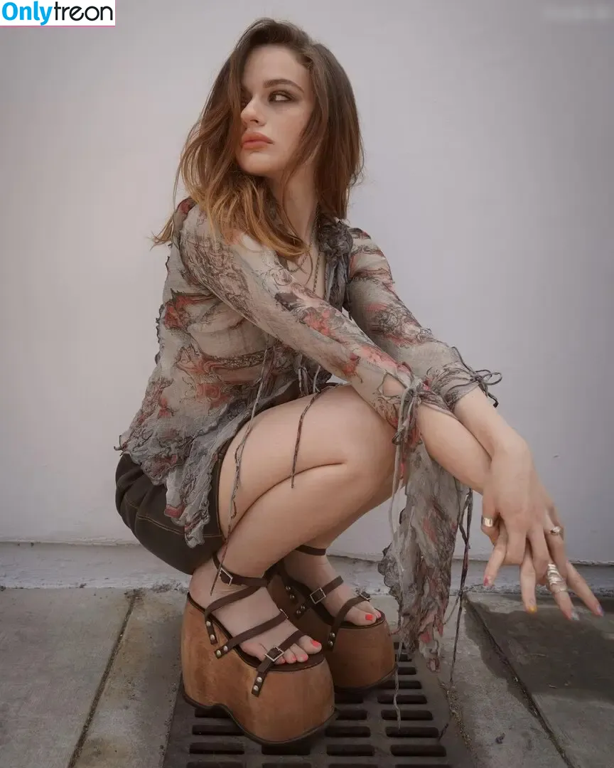 joey_king nude photo #0621 (iam_jaygarcia / joeyking)