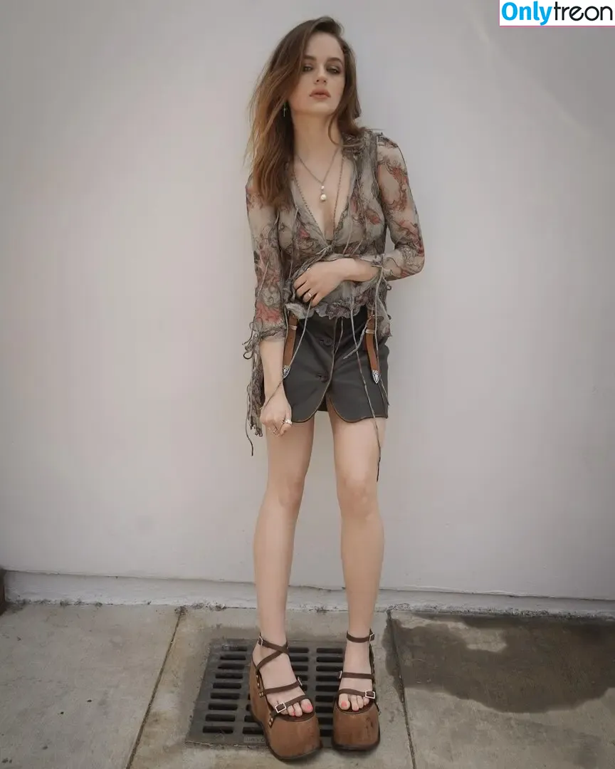 joey_king nude photo #0624 (iam_jaygarcia / joeyking)