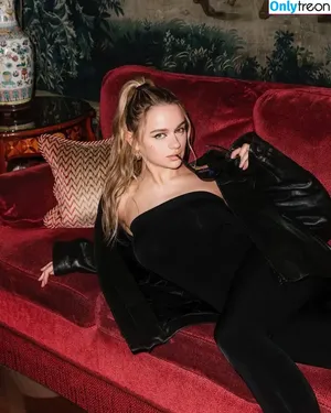 joey_king / iam_jaygarcia / joeyking nude photo #1042