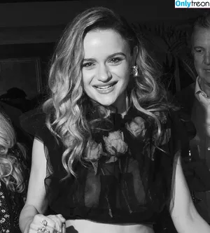 joey_king / iam_jaygarcia / joeyking nude photo #1178