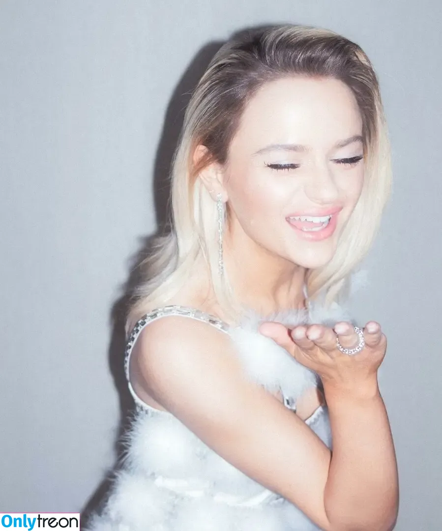 joey_king nude photo #1116 (iam_jaygarcia / joeyking)