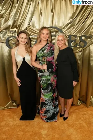 joey_king / iam_jaygarcia / joeyking nude photo #2041