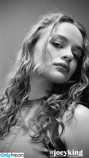 joey_king / iam_jaygarcia / joeyking nude photo #2117