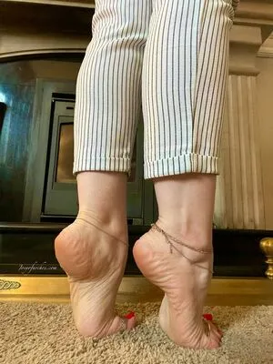 JoeyofArches / joeyscotcurves nude photo #0005