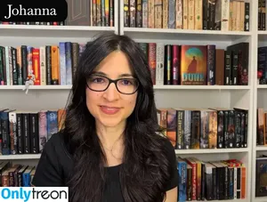 Johanna Reads / johanna_whyread nude photo #0007
