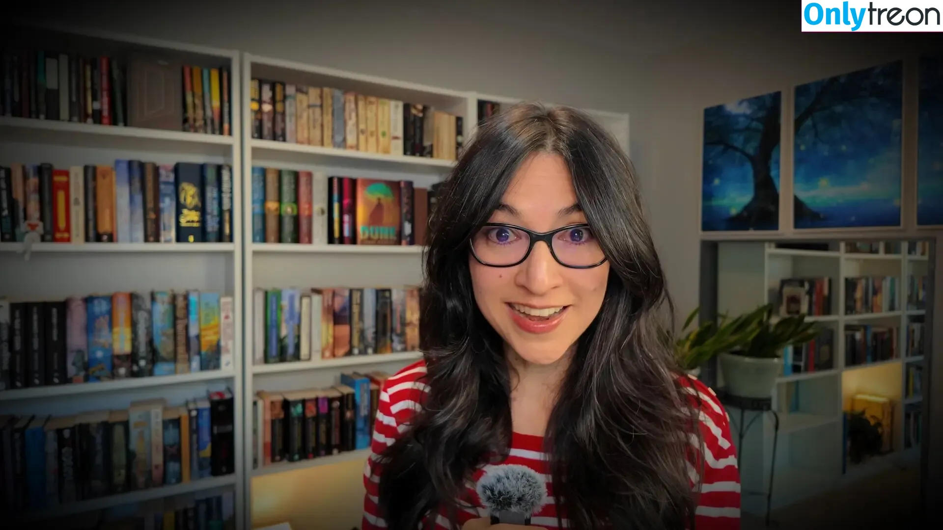 Johanna Reads nude photo #0003 (johanna_whyread)