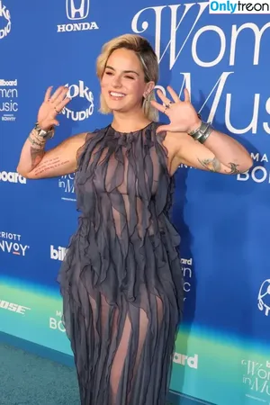 Jojo Levesque / iamjojo nude photo #0399