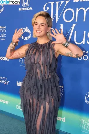 Jojo Levesque / iamjojo nude photo #0406