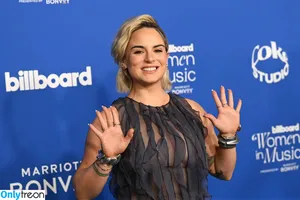 Jojo Levesque / iamjojo nude photo #0410