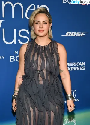 Jojo Levesque / iamjojo nude photo #0415