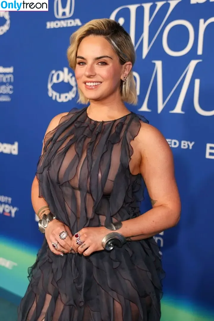 Jojo Levesque nude photo #0396 (iamjojo)