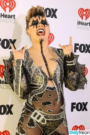Jojo Siwa / anyuser / itsjojosiwa / jojocutie nude photo #0196