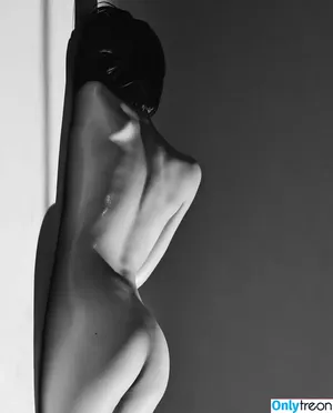 Jooahwyl nude photo #0007