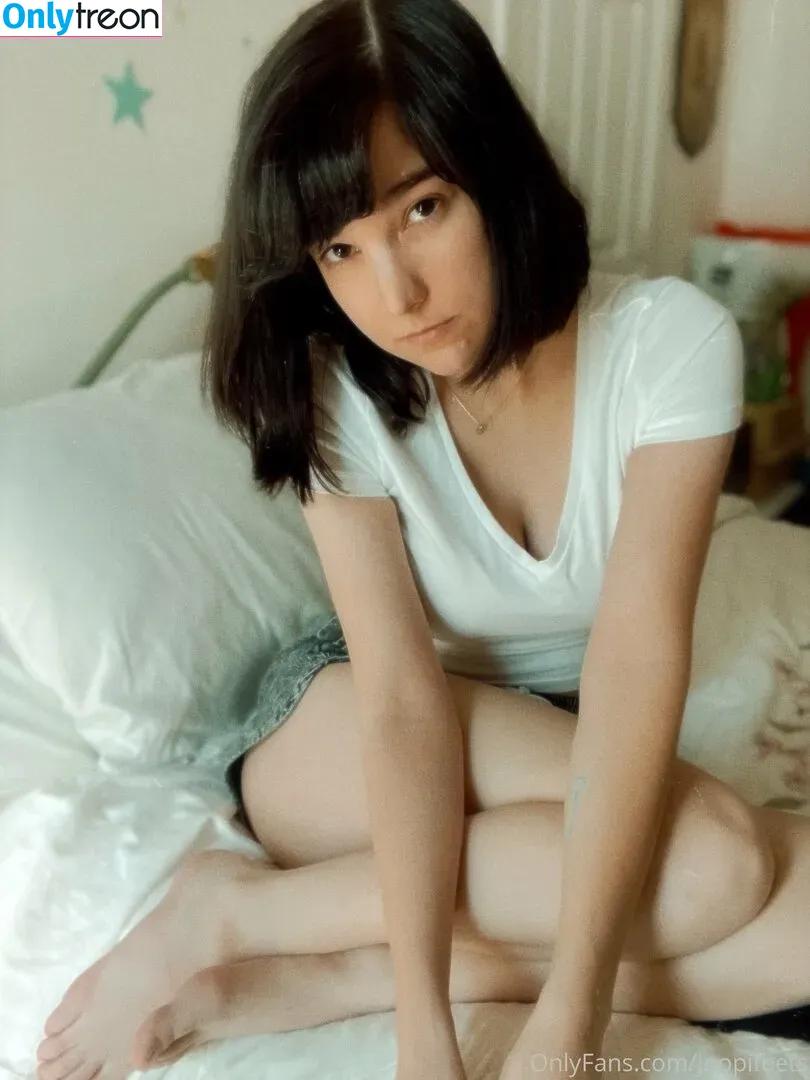 joopifeets nude photo #0215 (Jessie Smith / Joopis / thejoopis)