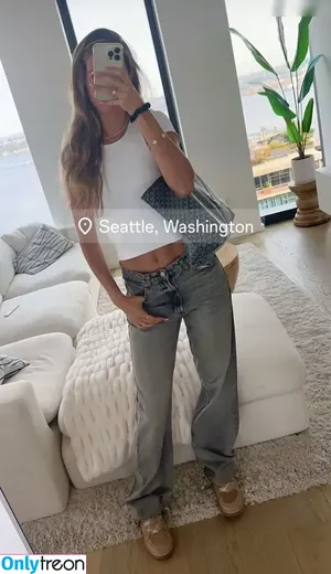 Jordyn Huitema / jordynhuitema nude photo #0071