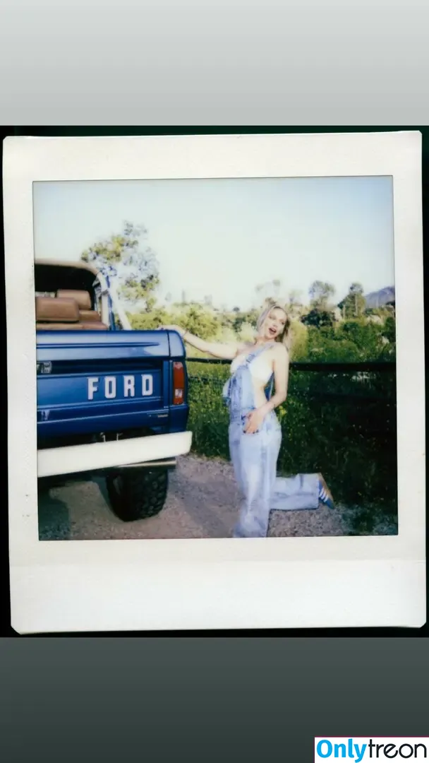 Jordyn Jones nude photo #0968 (jordylee.jones / jordynjones)