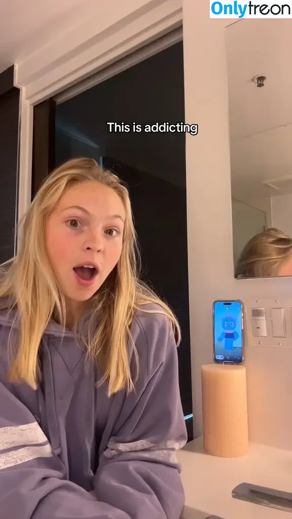 Jordyn Jones nude photo #0985 (jordylee.jones / jordynjones)
