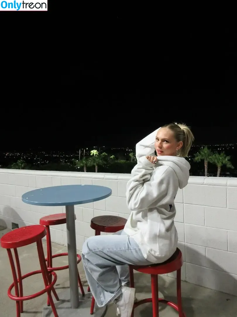 Jordyn Jones nude photo #0997 (jordylee.jones / jordynjones)