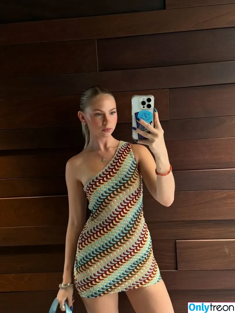 Jordyn Jones nude photo #0998 (jordylee.jones / jordynjones)