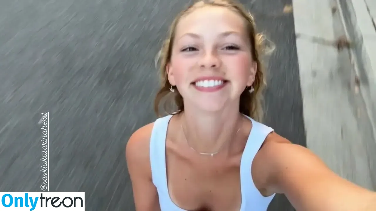 Jordyn Jones nude photo #1058 (jordylee.jones / jordynjones)