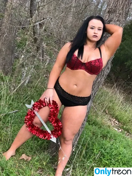 Jordynne Grace nude photo #0211 (jordynnegrace)