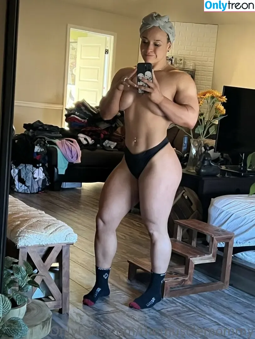 Jordynne Grace nude photo #0516 (jordynnegrace)