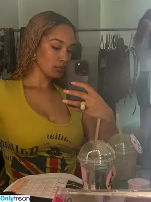 Jorja Smith / itstaaayy / jorjasmith_ nude photo #0140
