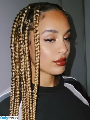 Jorja Smith / itstaaayy / jorjasmith_ nude photo #0142