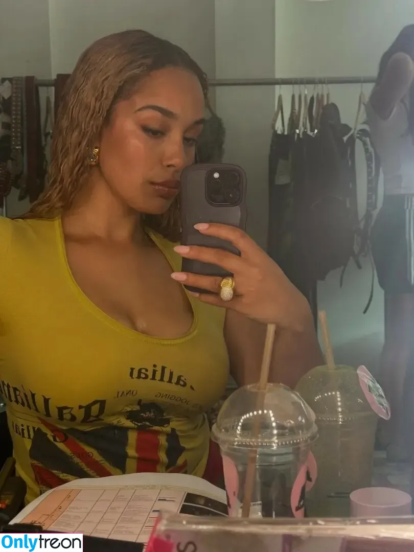 Jorja Smith nude photo #0140 (itstaaayy / jorjasmith_)
