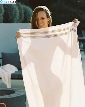 Josephine Skriver / josephineskriver / josephinskriver nude photo #0736
