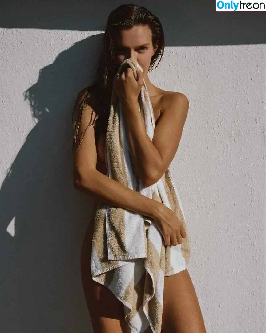 Josephine Skriver nude photo #0806 (josephineskriver / josephinskriver)