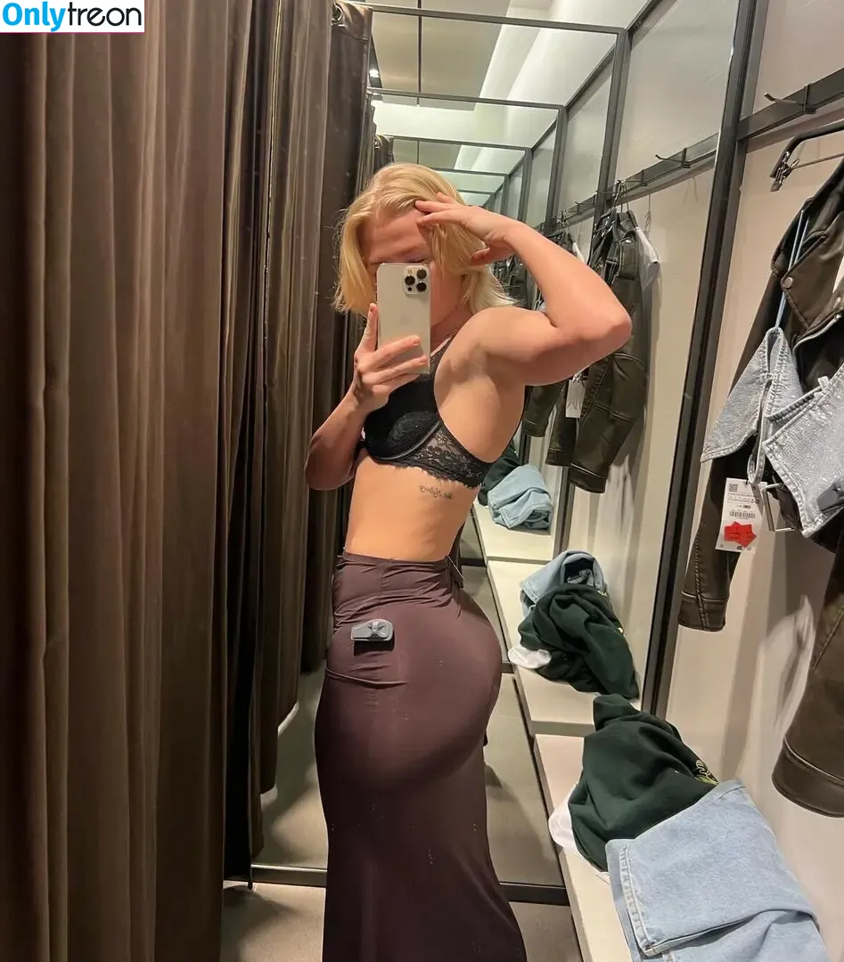 josephinenyborgolsen nude photo #0006 (JosephineSlotNyborgOlsen)