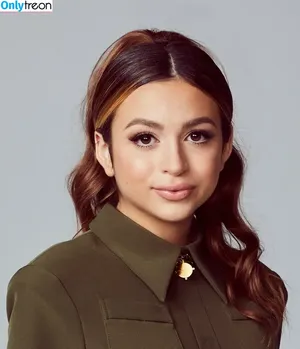 Josie Totah / josietotah nude photo #0066