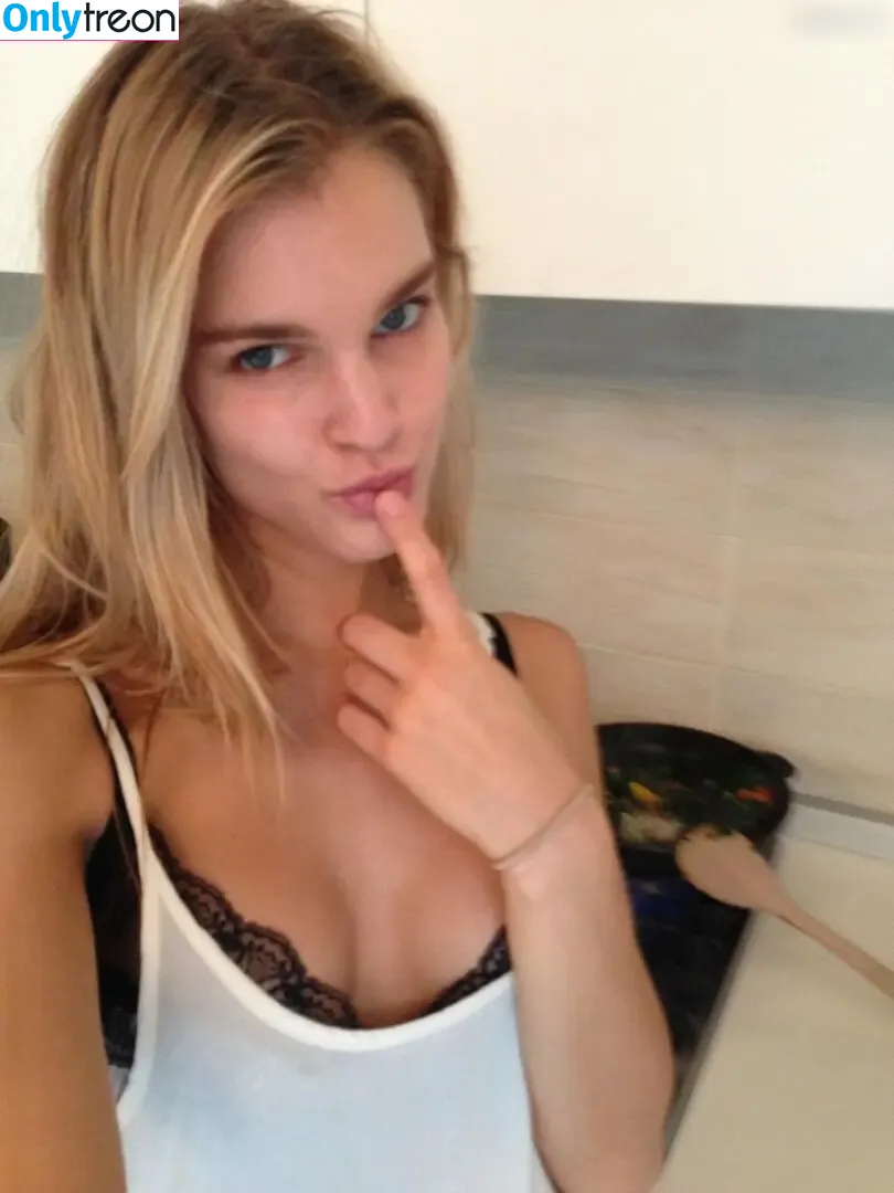 Joy Corrigan nude photo #1038 (_joycorrigan / joycorrigan)