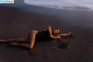 Joy Corrigan / _joycorrigan / joycorrigan nude photo #2100