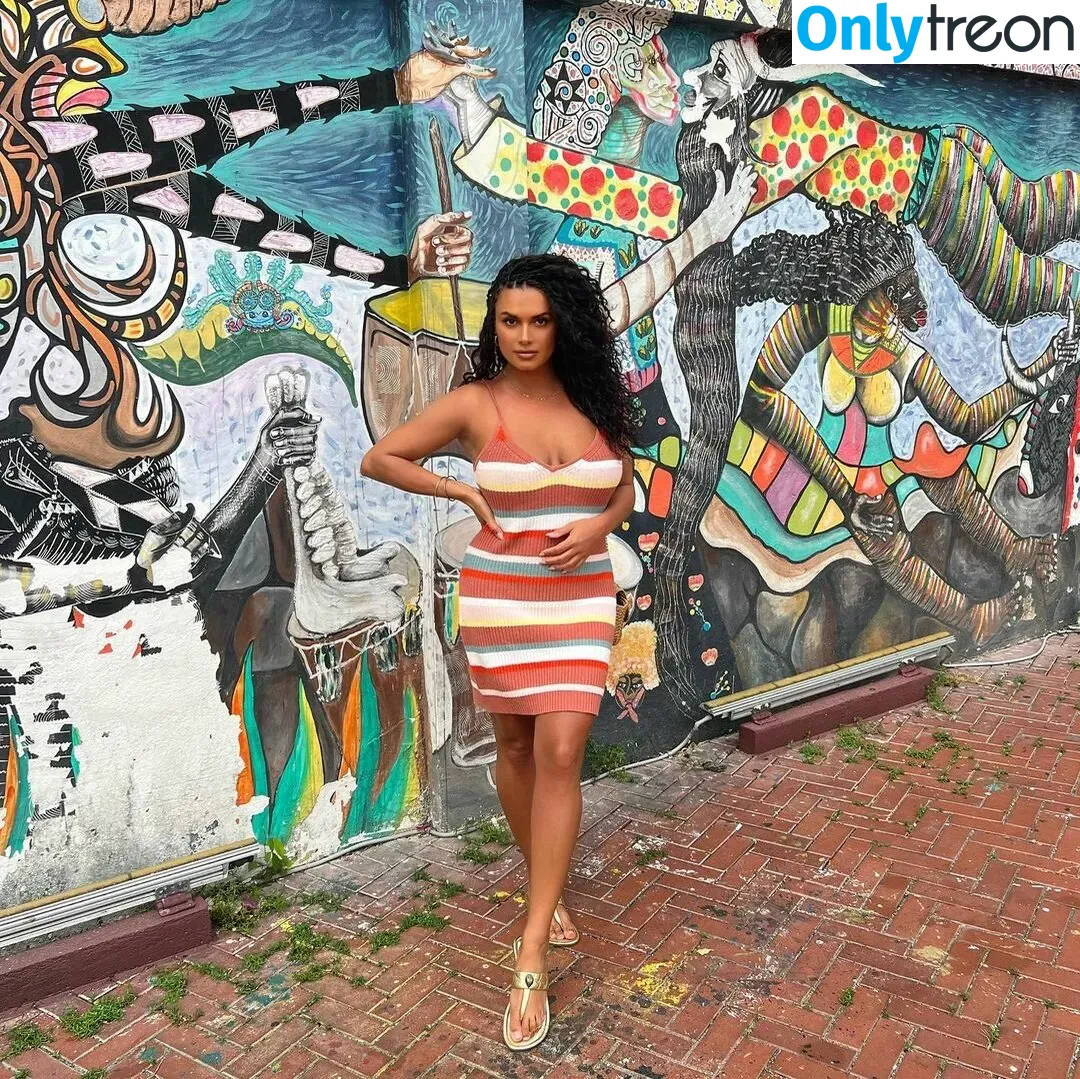 Joy Taylor nude photo #0048 (joyoustaylorjoyfree / joytaylortalks)