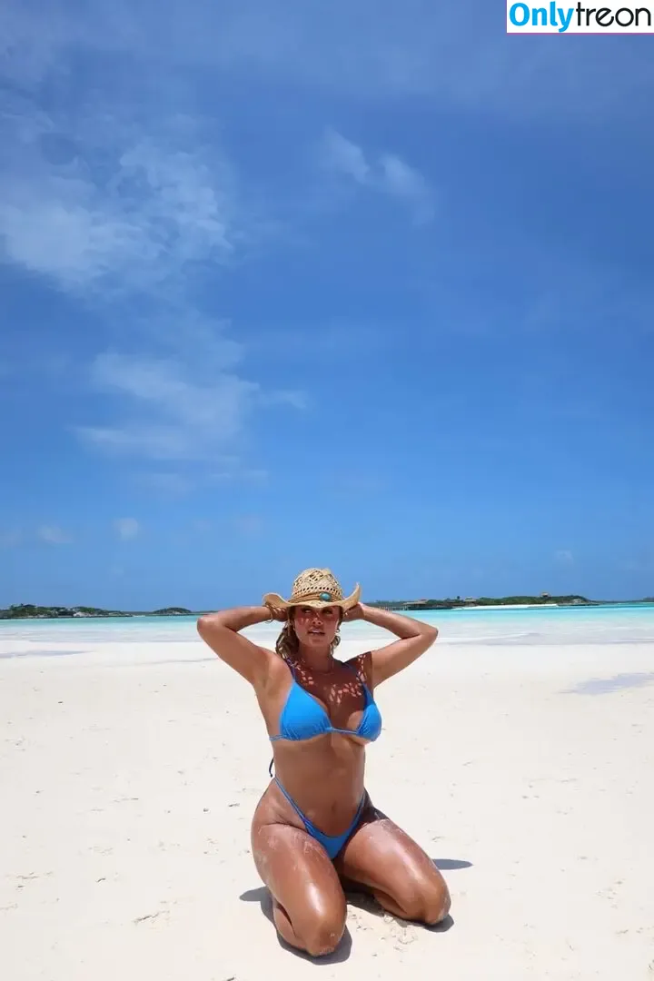 Joy Taylor nude photo #1241 (joyoustaylorjoyfree / joytaylortalks)