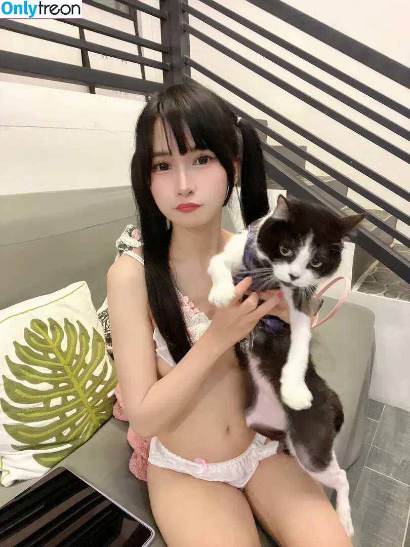 Joyce Poring nude photo #0127 (joyceporing)