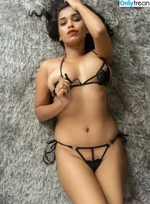 Joyeeta Banik / kiracherrys nude photo #0063
