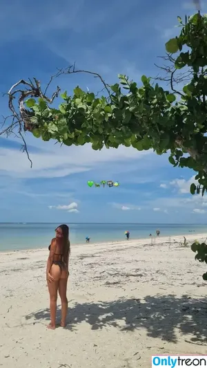  nude photo #0002